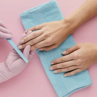 Beauty Salon and Barber Customer Loyalty: 8 Ways to Turn Walk-Ins Into Weekly Regulars